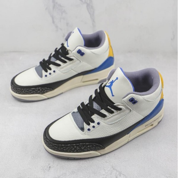 Air Jordan 3 Retro UNC
