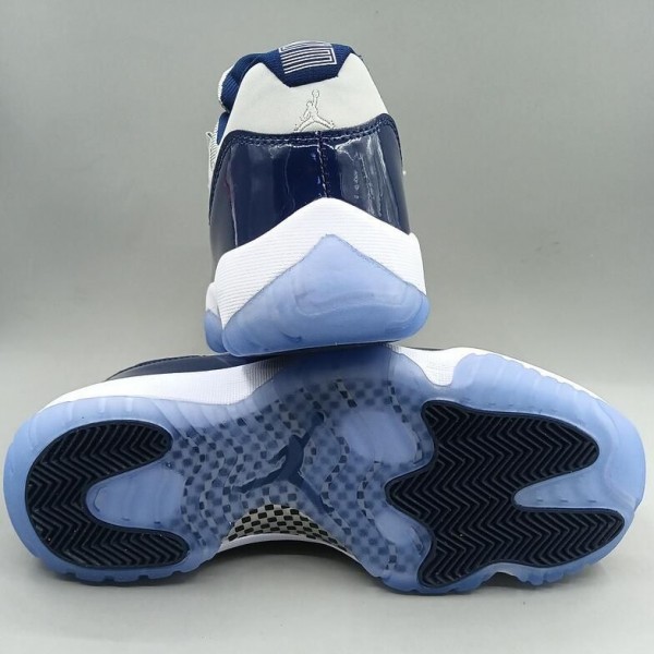 Air Jordan 11 Low Georgetown