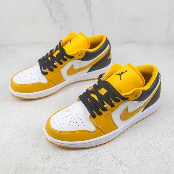 Air Jordan 1 Low Taxi