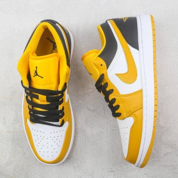 Air Jordan 1 Low Taxi