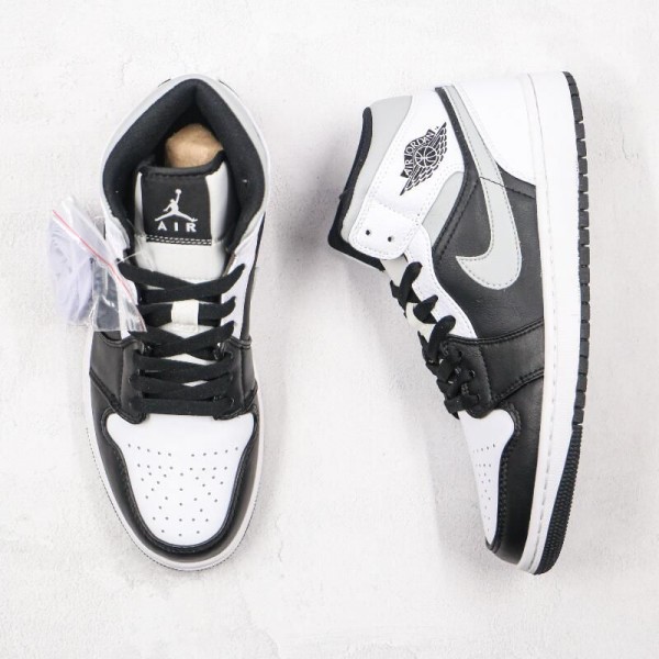 Air Jordan 1 Mid White Shadow