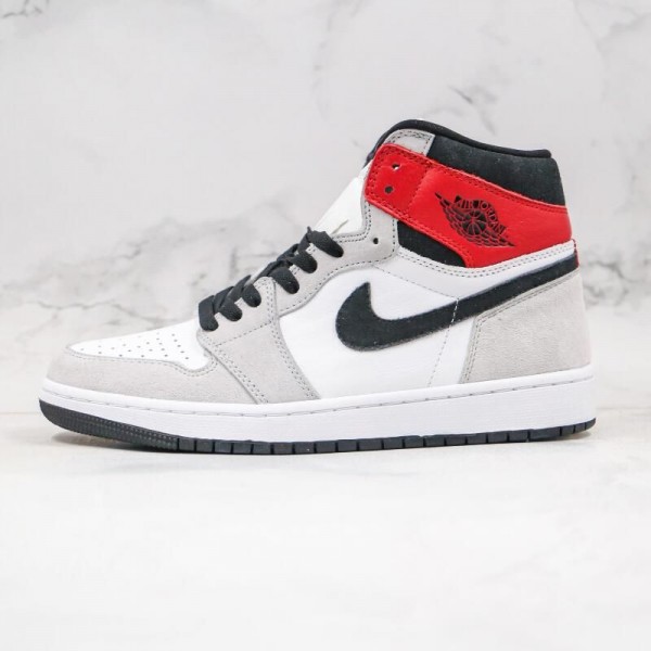 Air Jordan 1 Light Smoke Grey