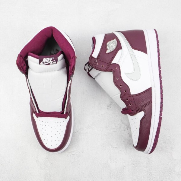 Air Jordan 1 High OG Bordeaux