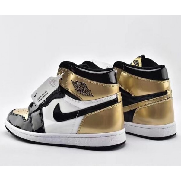 Air Jordan Retro 1 High OG NRG Gold Toe