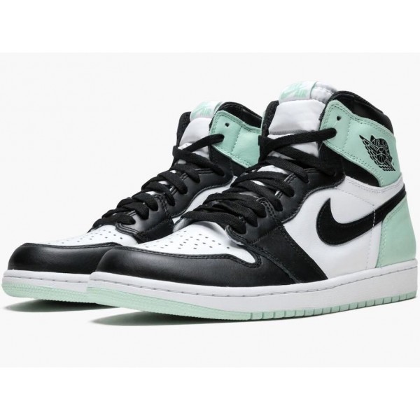 Air Jordan 1 Igloo