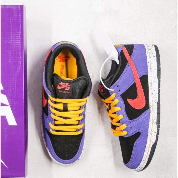 SB Dunk Low SP