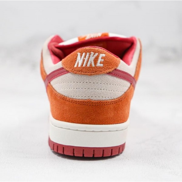 SB Dunk Low Orange label