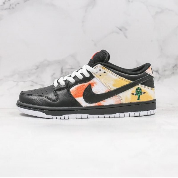 SB Dunk Low Roswell Raygun Black