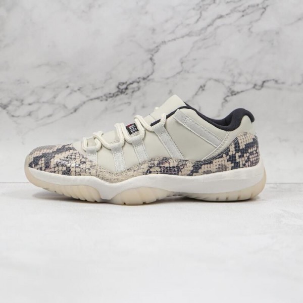 Air Jordan 11 Low SE Snakeskin