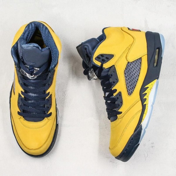 Air Jordan 5 SP Michigan