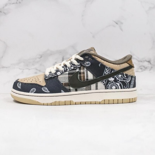 Travis Scott × SB Dunk
