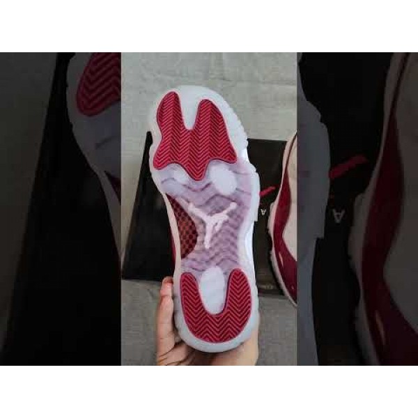 Air Jordan 11 Retro Cherry