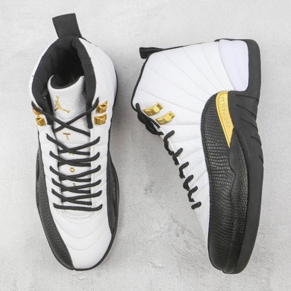 Air Jordan 12 Royalty