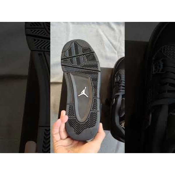 Air Jordan 4 Black Cat