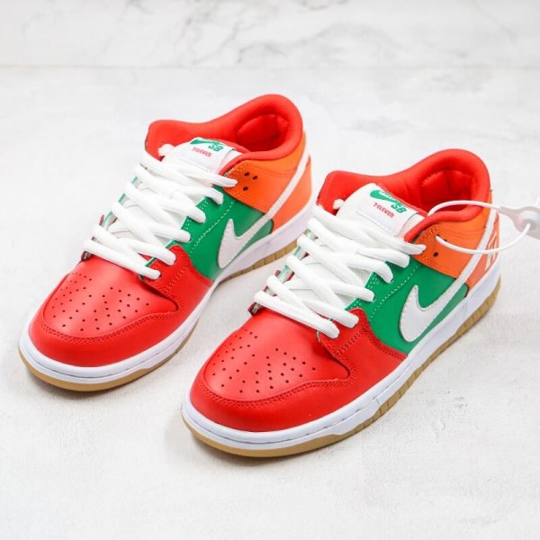 SB Dunk Low x 7-Eleven
