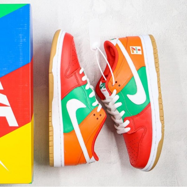 SB Dunk Low x 7-Eleven