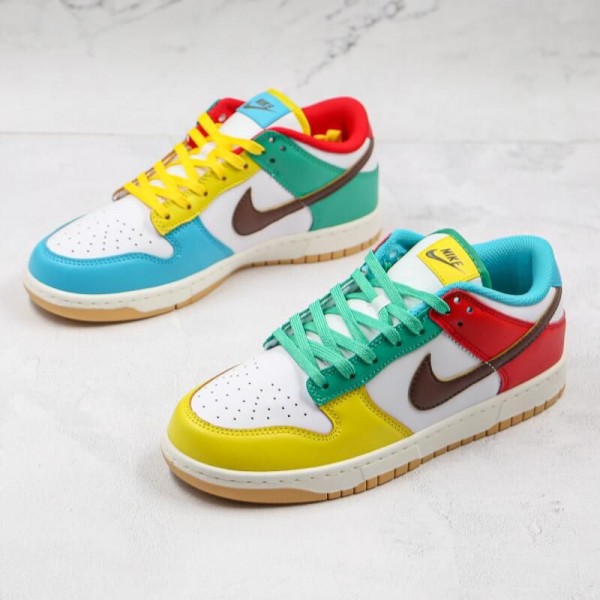 Dunk Low SE Free 99