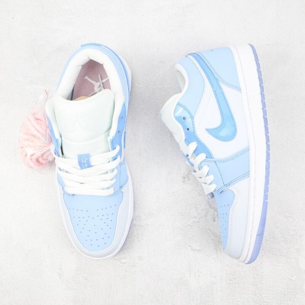 Air Jordan 1 Low Mighty Swooshers