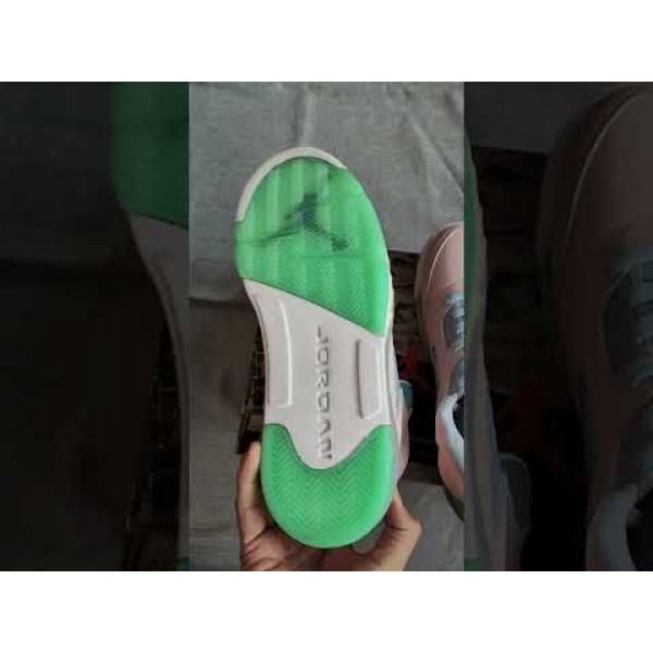 Air Jordan 5 Easter