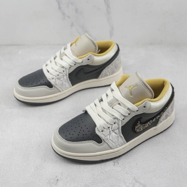Air Jordan 1 Low Silk