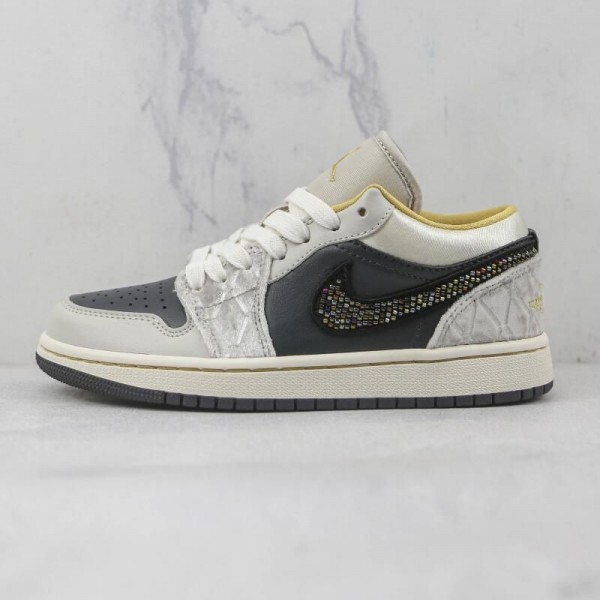 Air Jordan 1 Low Silk