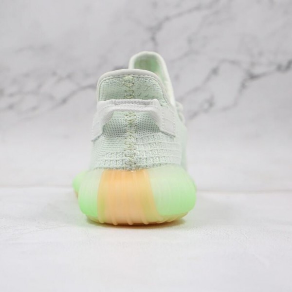 Yeezy Boost 350 V2 Hyperspace