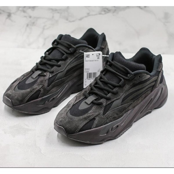 Yeezy Boost 700 V2 Vanta