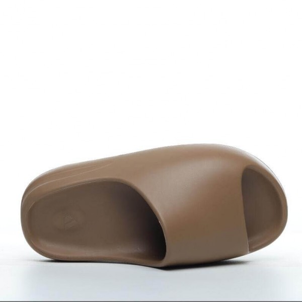 Yeezy Slide Resin Dark Brown