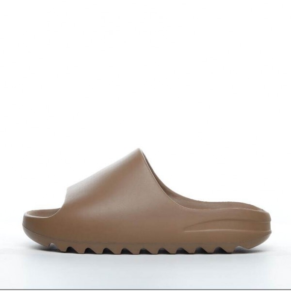 Yeezy Slide Resin Dark Brown