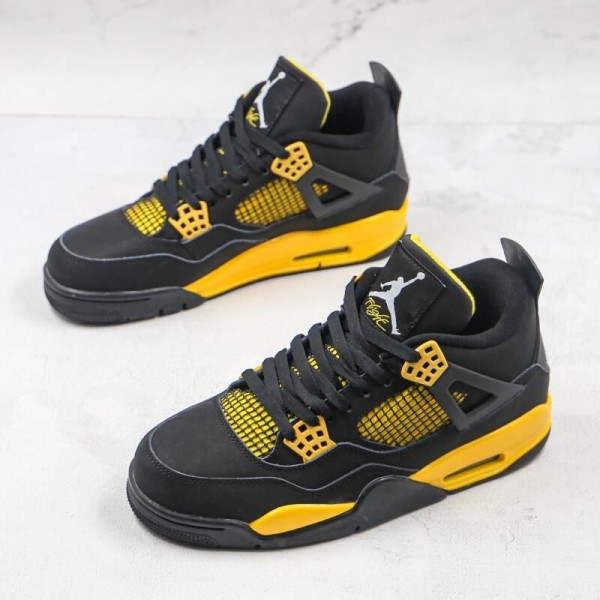 Air Jordan 4 Thunder
