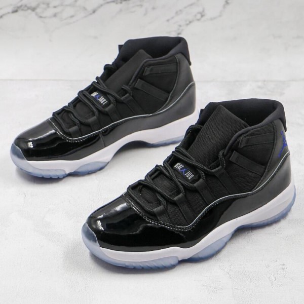 Air Jordan 11 Space Jam