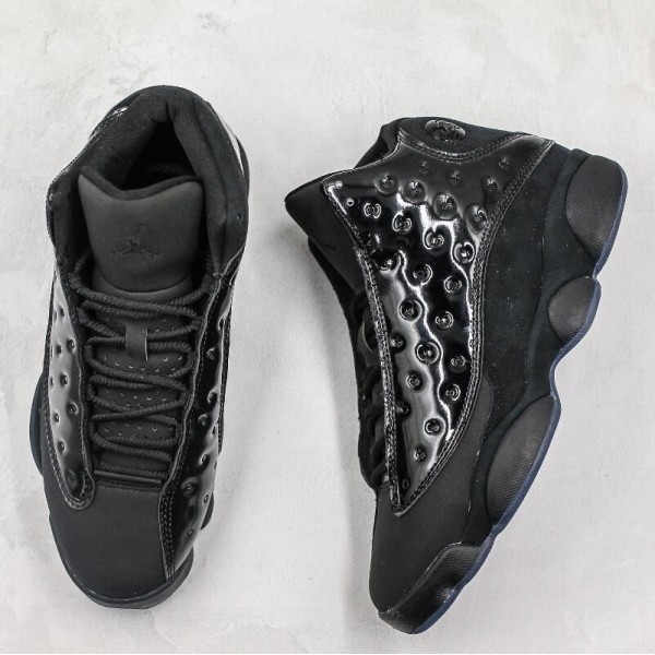 Air Jordan 13 Cap and Gown Shoes