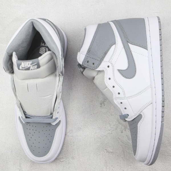 Air Jordan 1 High OG Stealth