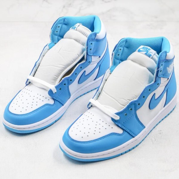 Air Jordan 1 High OG UNC