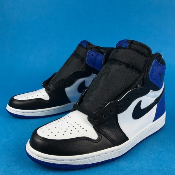 Fragment Deisgn x Air Jordan 1
