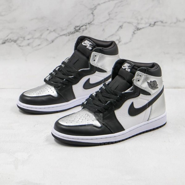 Air Jordan 1 High OG Metallic Silver Toe
