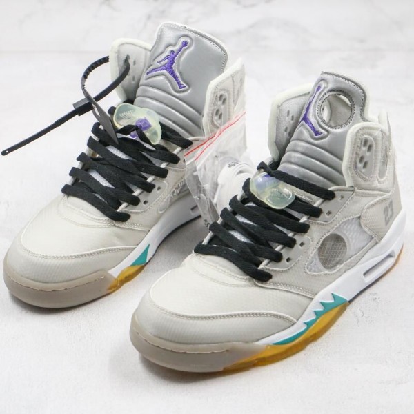 Air Jordan 5 Gray