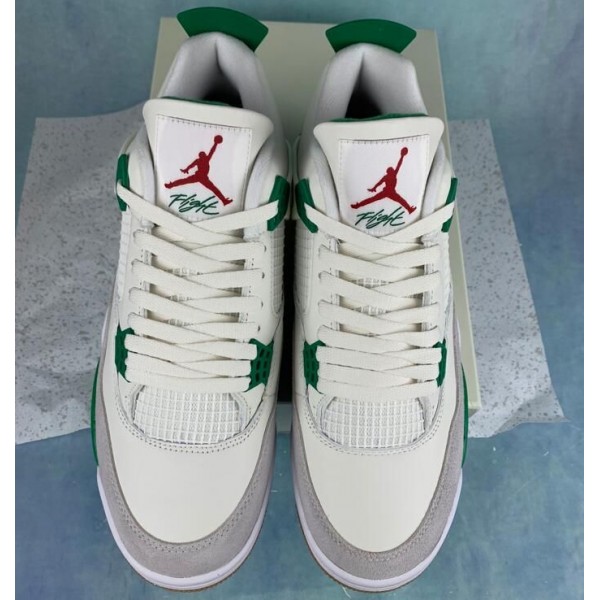 Nik* SB x Air Jordan 4 Pine Green