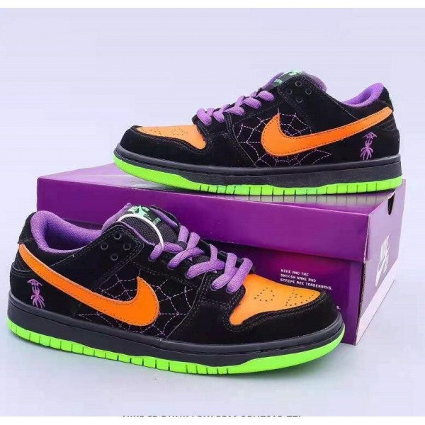 SB Dunk Low Night of Mischief