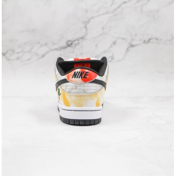 SB Dunk Low Roswell Raygun