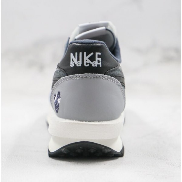 LDV Waffle x Sacai Running Gray