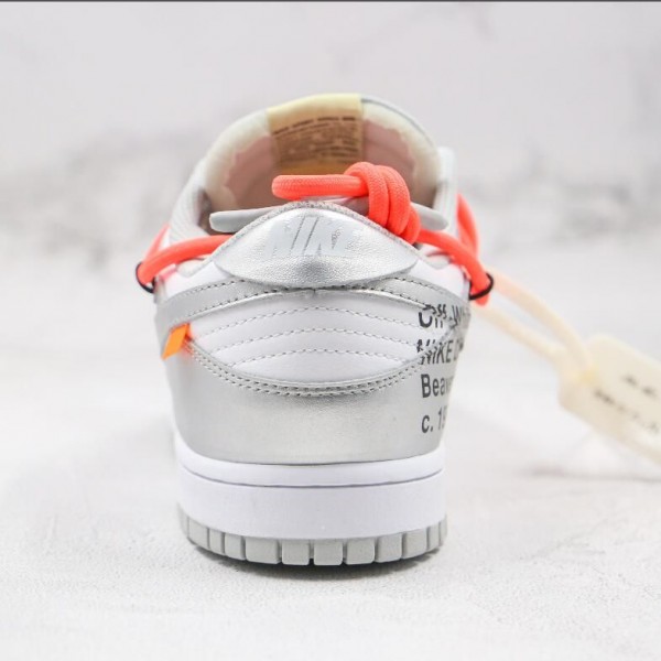 SB Dunk Low OW