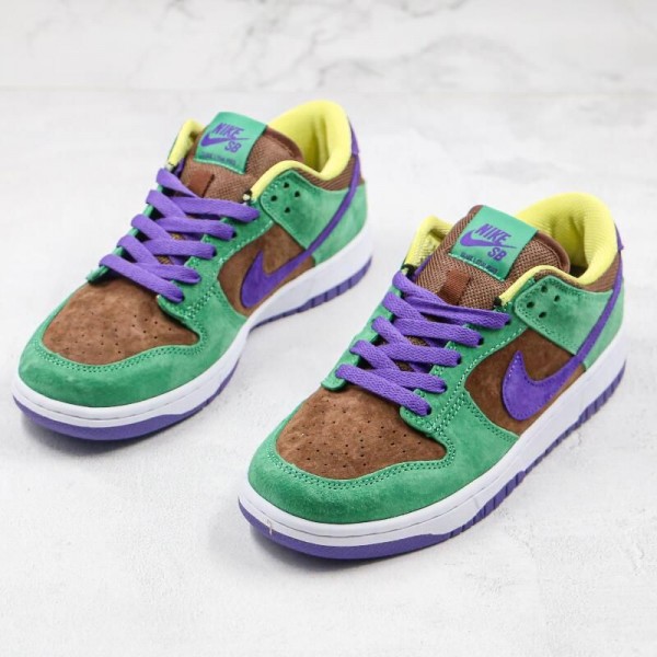 SB Dunk Low Purple
