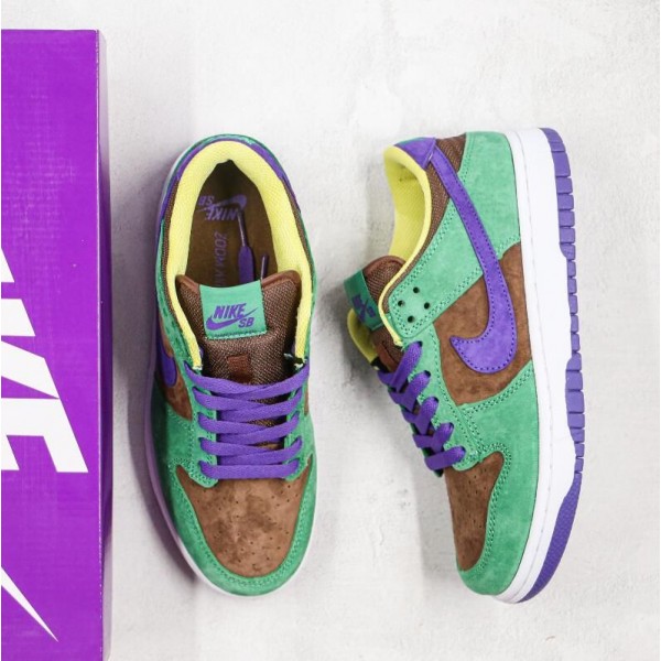 SB Dunk Low Purple