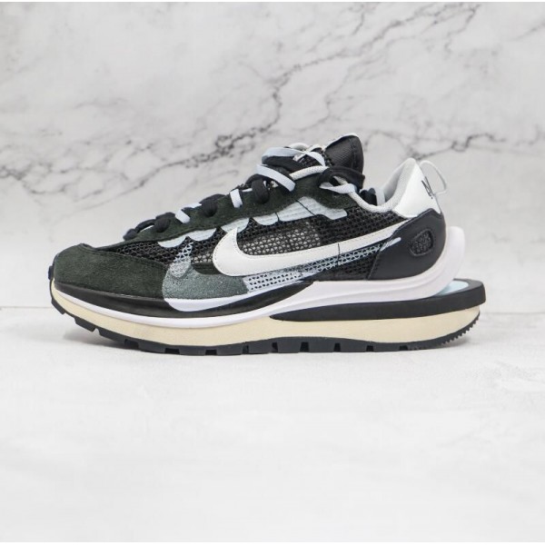 Sacai x Pegasus Vaporwaffle SP Black