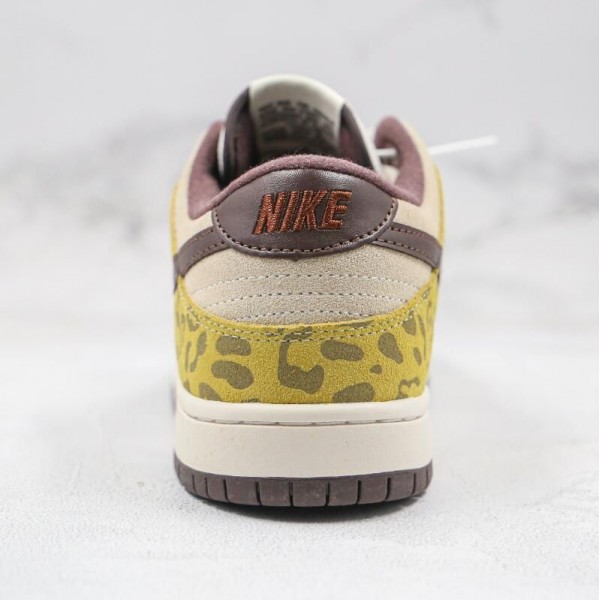 Dunk Low PRM Medium Curry