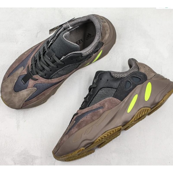 Yeezy Boost 700 Mauve