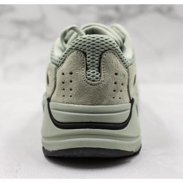 Yeezy 700 Boost Salt