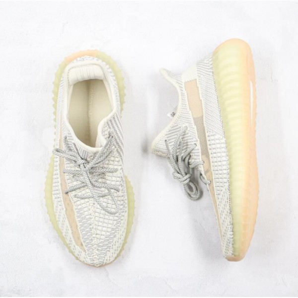 Yeezy 350 V2 Lundmark