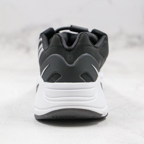 Yeezy Boost 700 MNVN